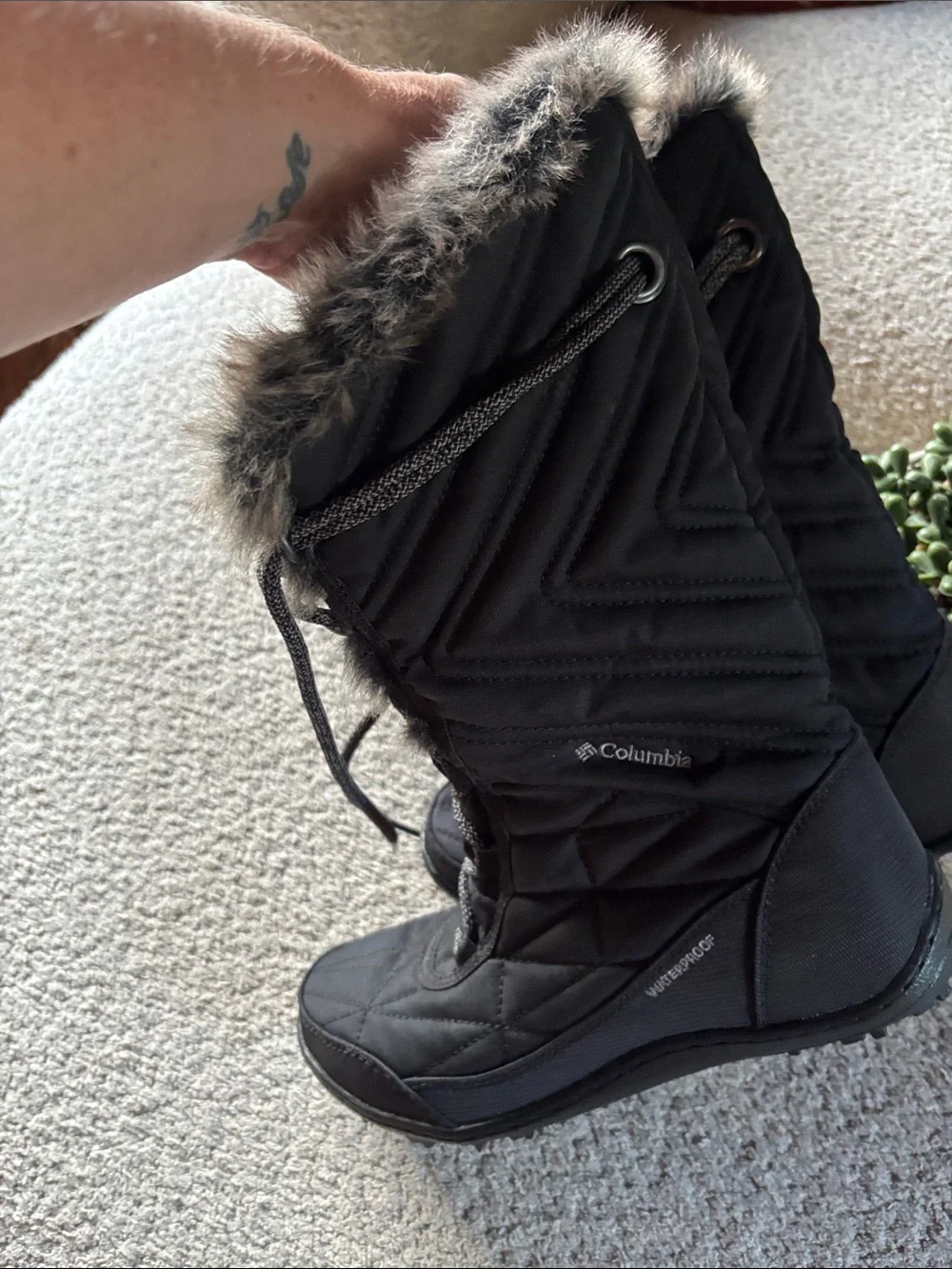 Columbia Black Women's Waterproof Insulated Winter Boots with Faux Fur Trim